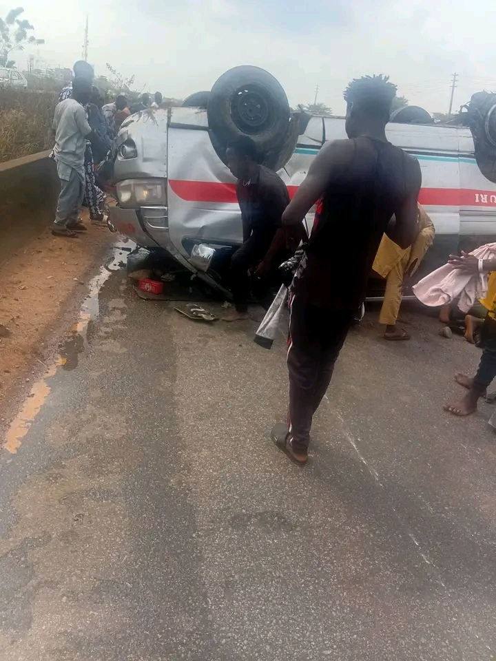 Take It Back Movement Members Rescue Accident Victims on Their Way Back from Kiribo, Lament Emergency Response Failure on Lagos–Ibadan Expressway